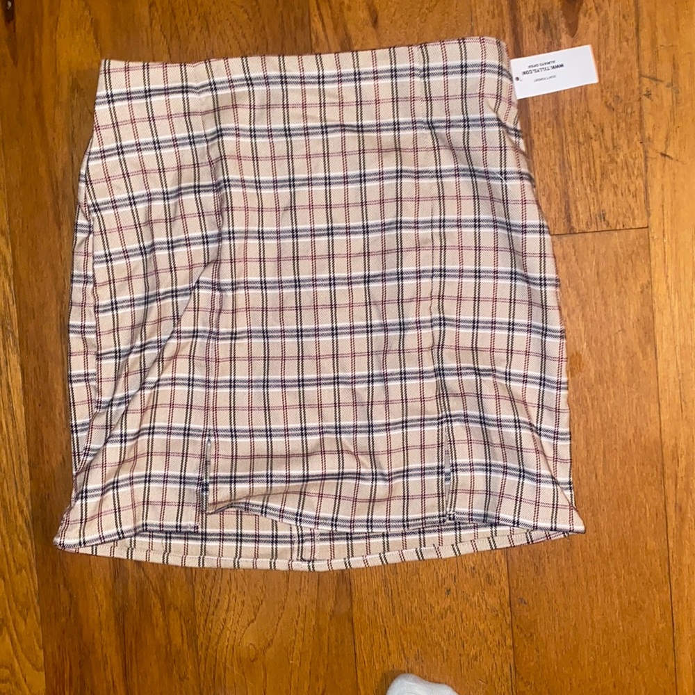 Tully’s Skirt